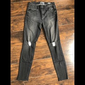 Curvy high rise Black Skinny Jeans